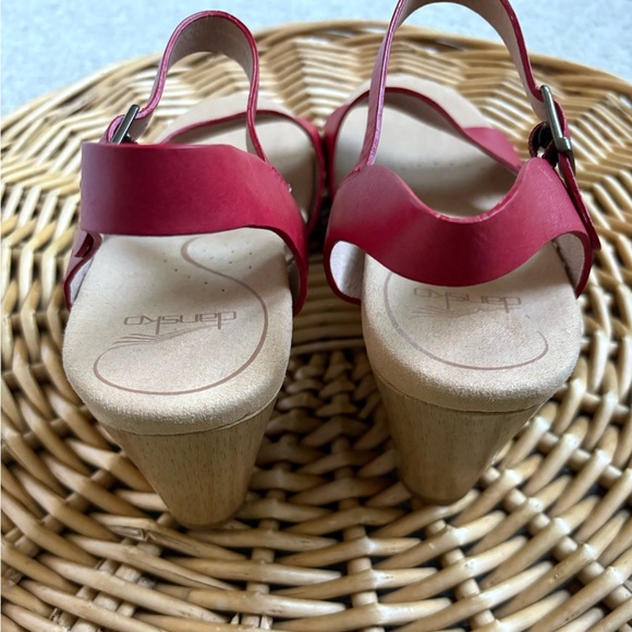 Dansko NEW Red Neutral Leather Tasha Heeled Sandals Size 10 - Picture 5 of 6